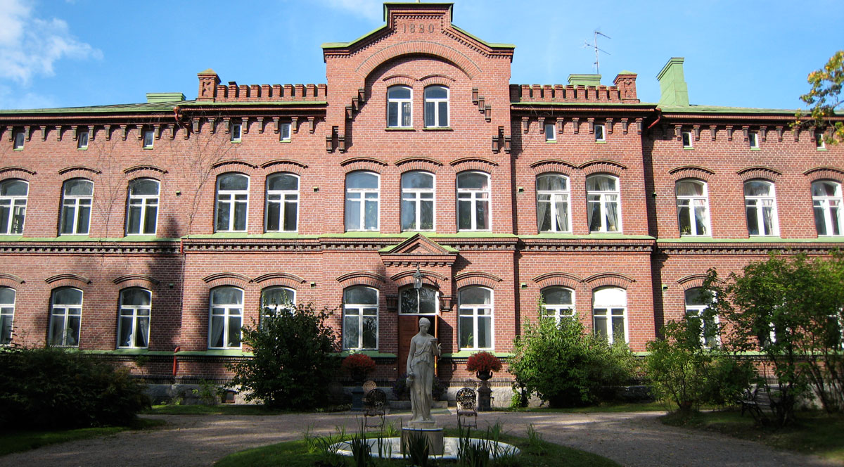 Sukuseuran jäsenet